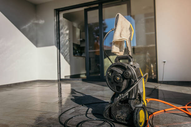 Best Machinery and Equipment Cleaning  in De Pere, WI